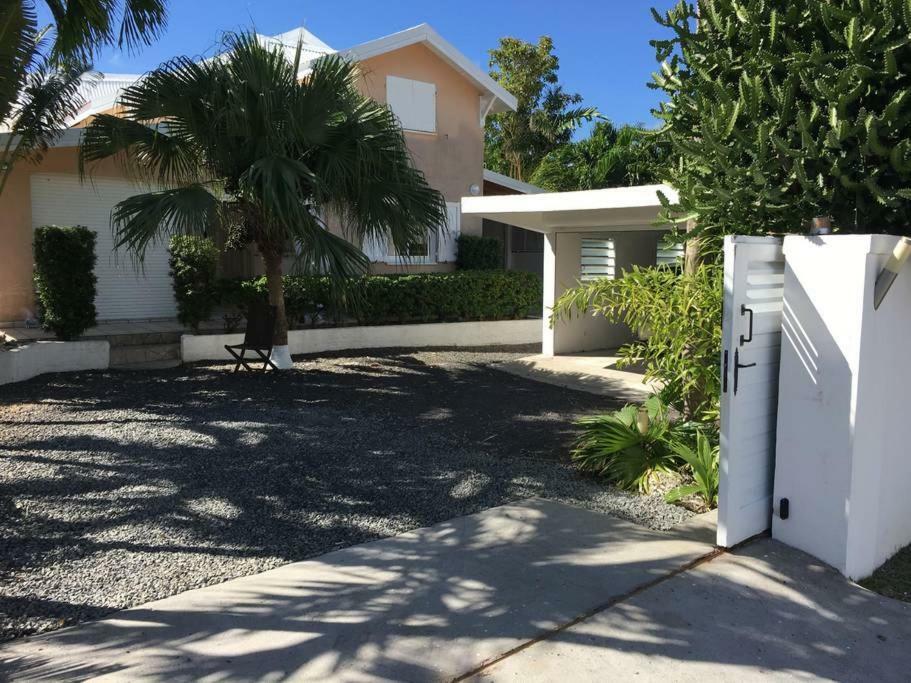 סן-פרנסואה Villa Iguanou Et Piscine En Bord De Mer Proche Plages Marina Et Golf מראה חיצוני תמונה